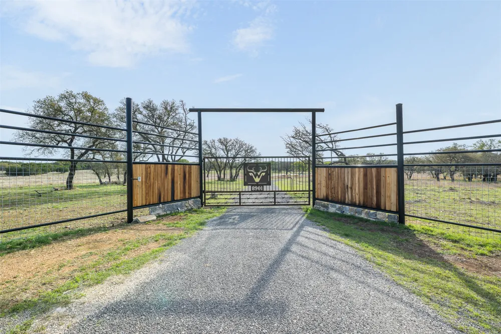 8901 County Road 108 Burnet, TX 78611