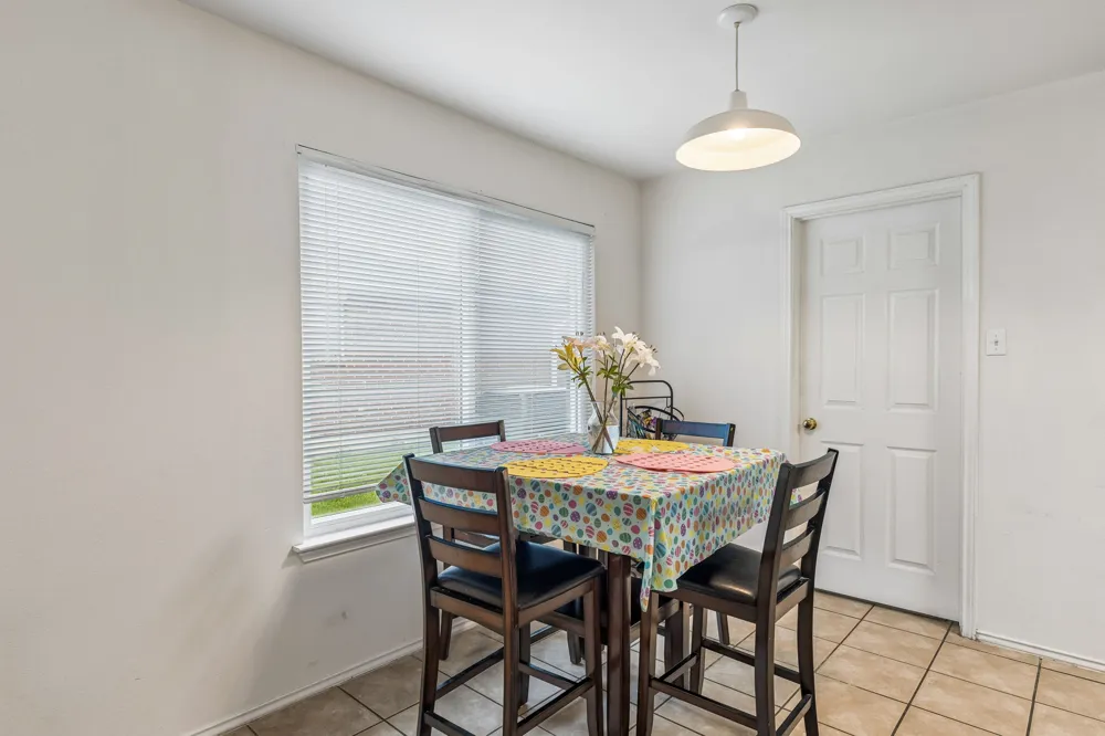 408 Glen Valley Lane Leander, TX 78641