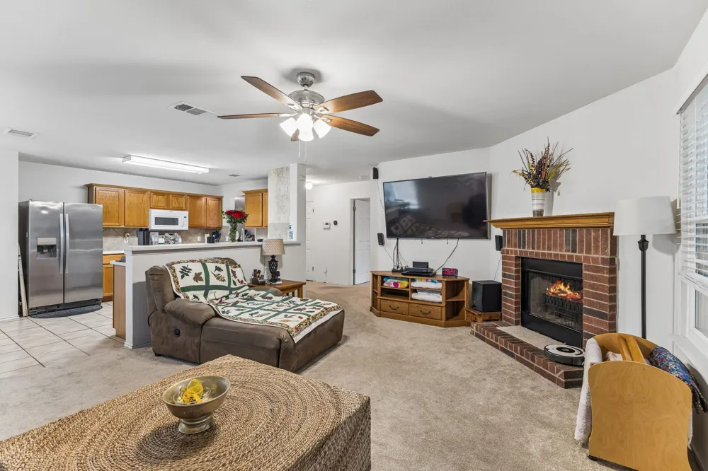 408 Glen Valley Lane Leander, TX 78641