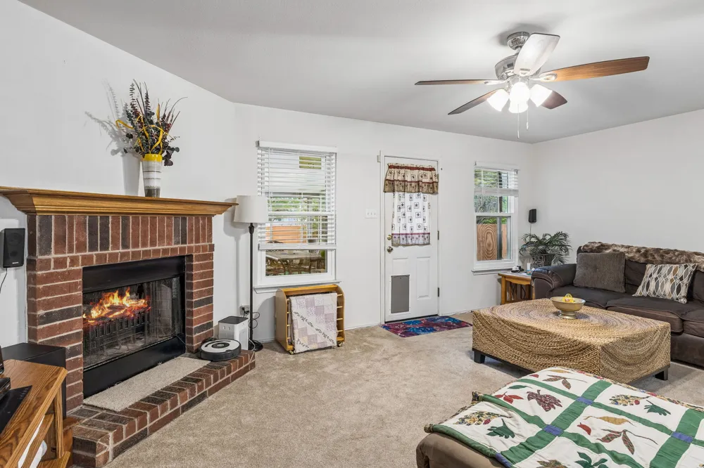 408 Glen Valley Lane Leander, TX 78641
