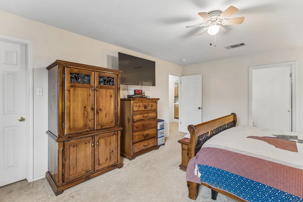 408 Glen Valley Lane Leander, TX 78641