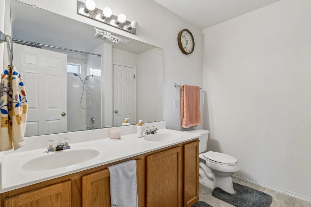408 Glen Valley Lane Leander, TX 78641