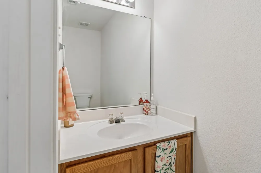 408 Glen Valley Lane Leander, TX 78641