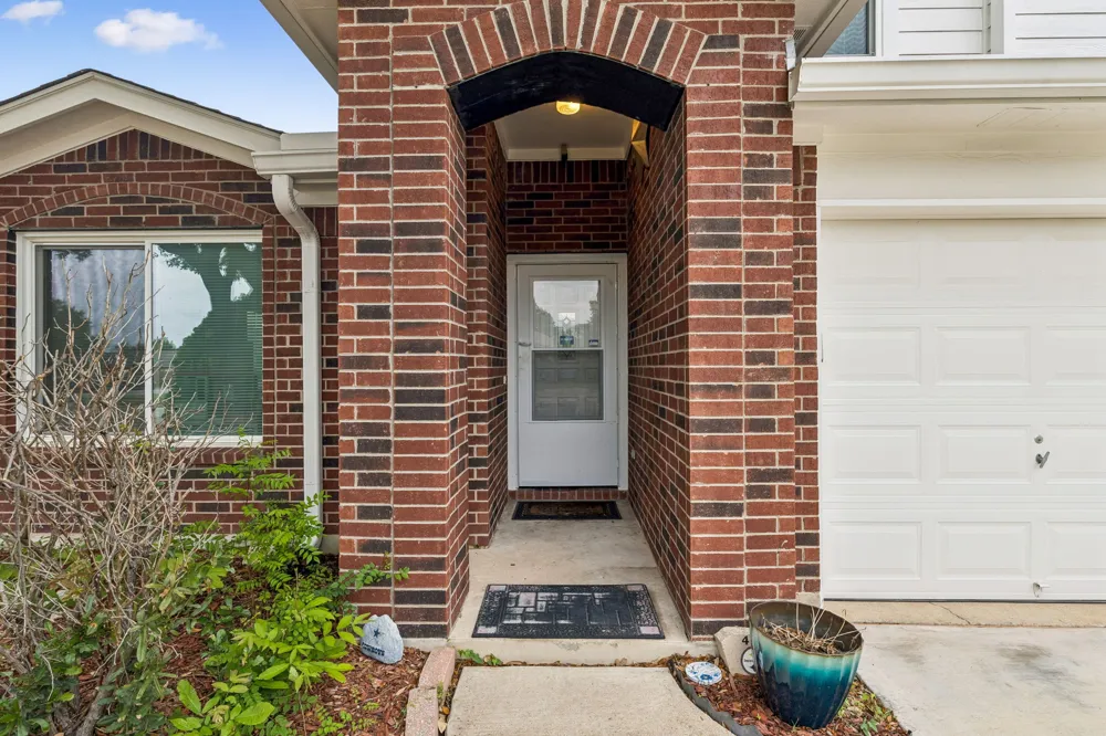 408 Glen Valley Lane Leander, TX 78641