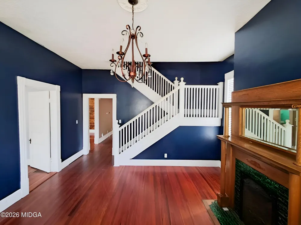 401 Forsyth Street Barnesville, GA 30204