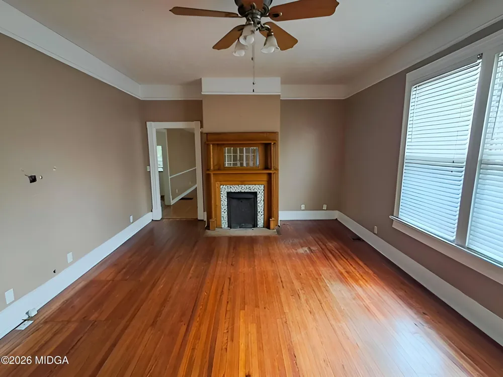 401 Forsyth Street Barnesville, GA 30204