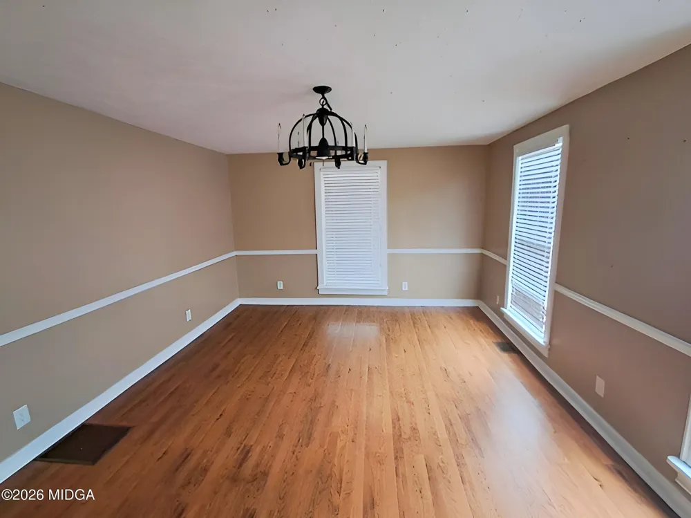 401 Forsyth Street Barnesville, GA 30204
