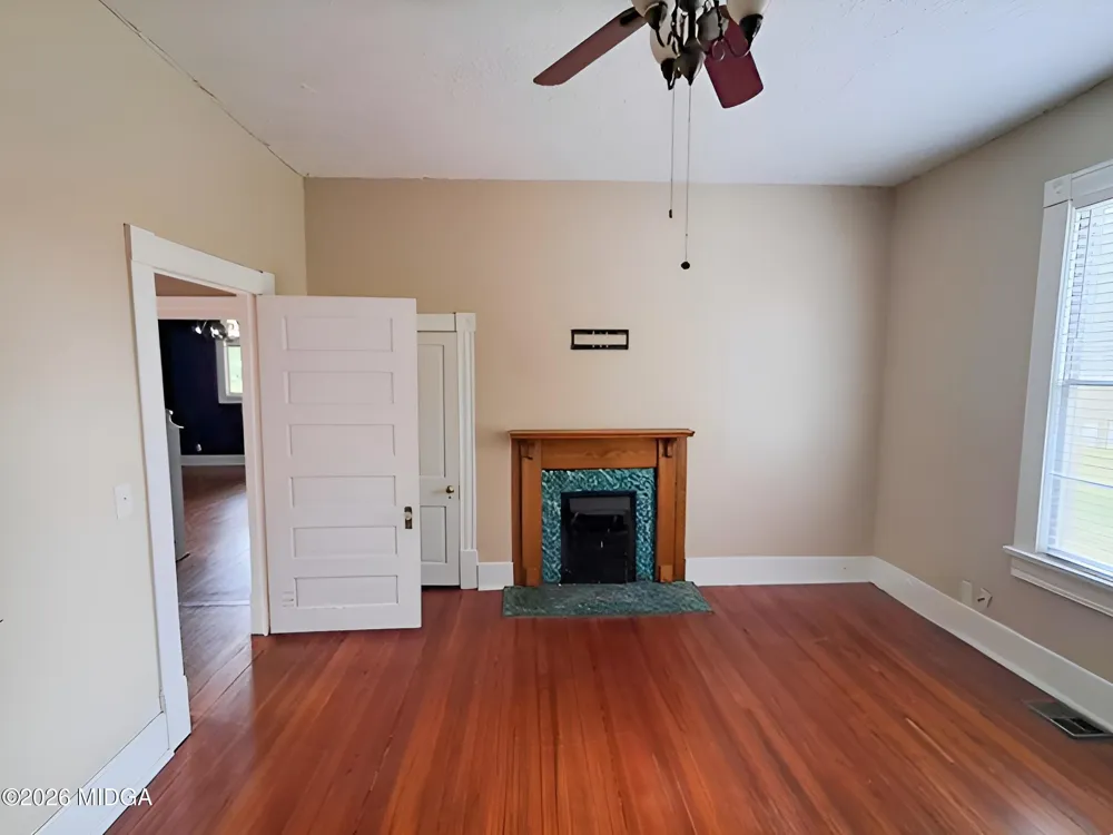 401 Forsyth Street Barnesville, GA 30204