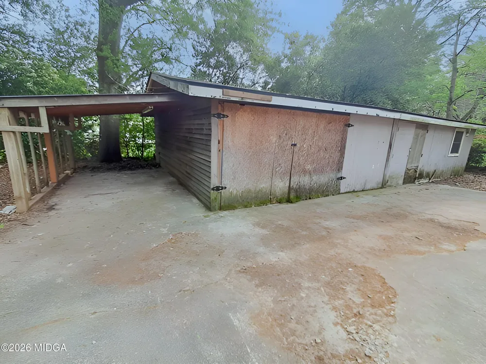 401 Forsyth Street Barnesville, GA 30204
