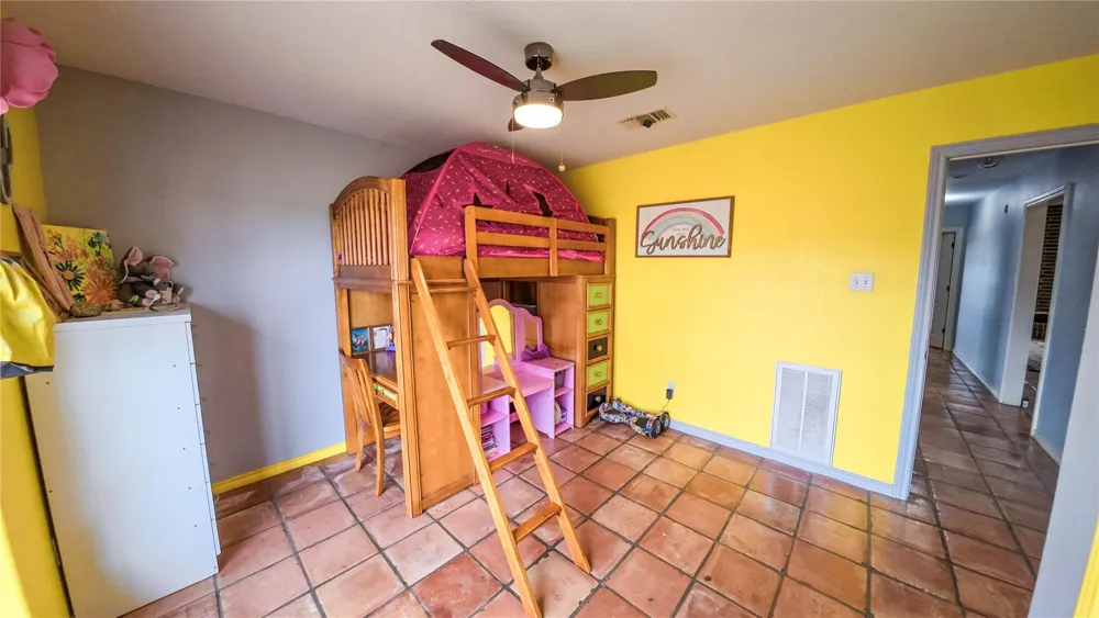 10782 County Road 284 Edna, TX 77957