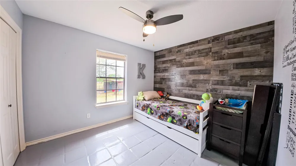 10782 County Road 284 Edna, TX 77957