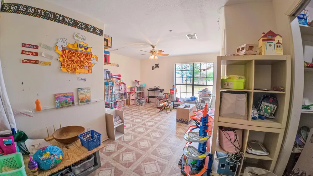 10782 County Road 284 Edna, TX 77957