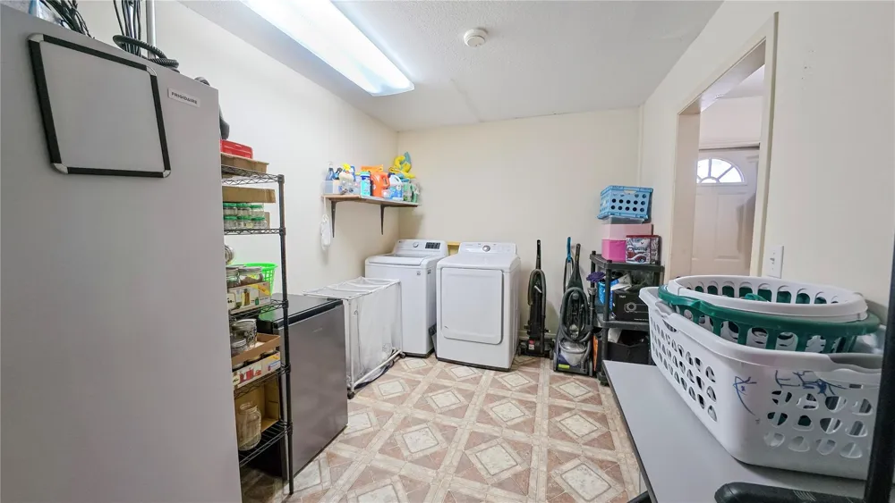 10782 County Road 284 Edna, TX 77957