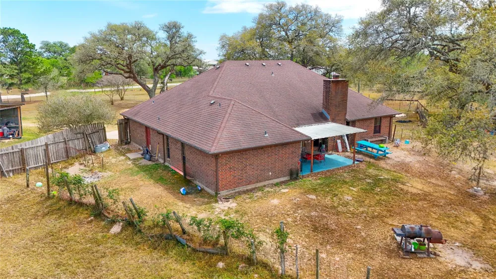 10782 County Road 284 Edna, TX 77957