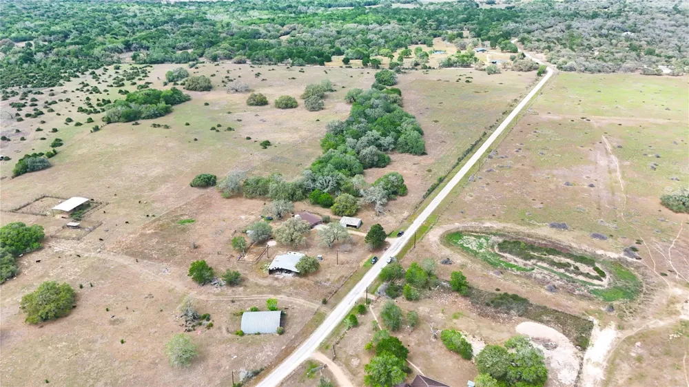 10782 County Road 284 Edna, TX 77957
