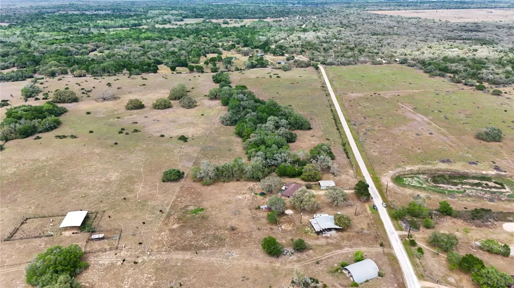 10782 County Road 284 Edna, TX 77957