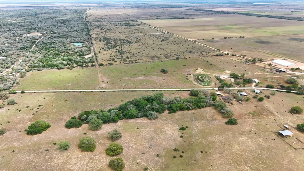 10782 County Road 284 Edna, TX 77957