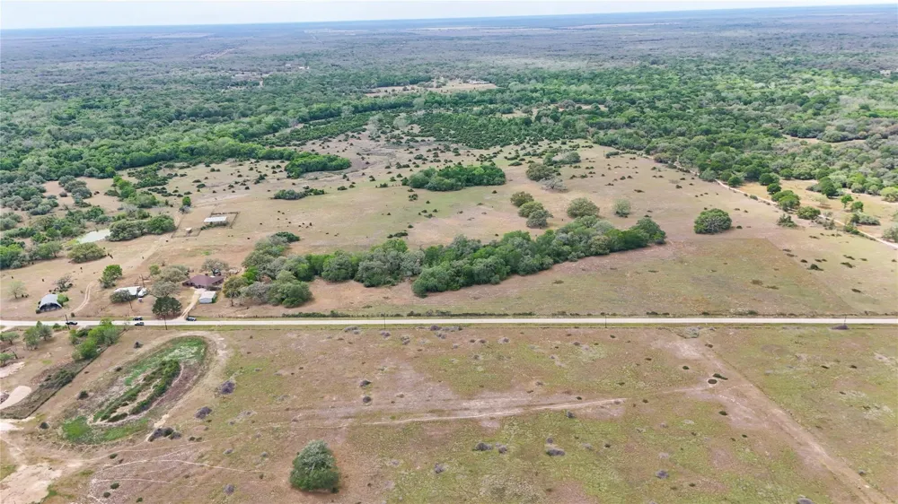 10782 County Road 284 Edna, TX 77957