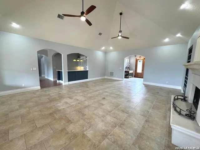 443 BRIDLEGATE BLVD Bandera, TX 78003
