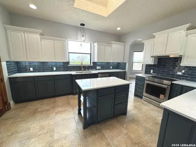 443 BRIDLEGATE BLVD Bandera, TX 78003