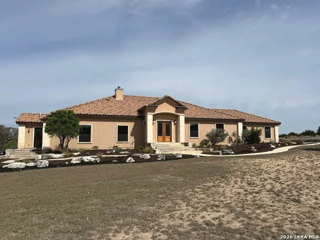 443 BRIDLEGATE BLVD Bandera, TX 78003