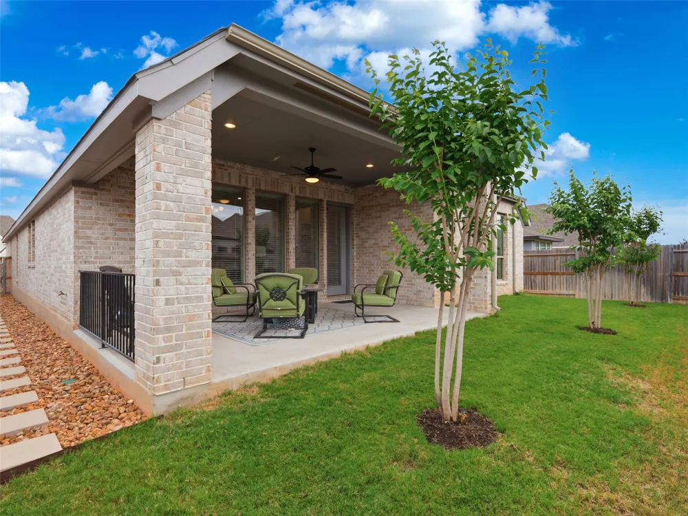 1833 Luna Street New Braunfels, TX 78132