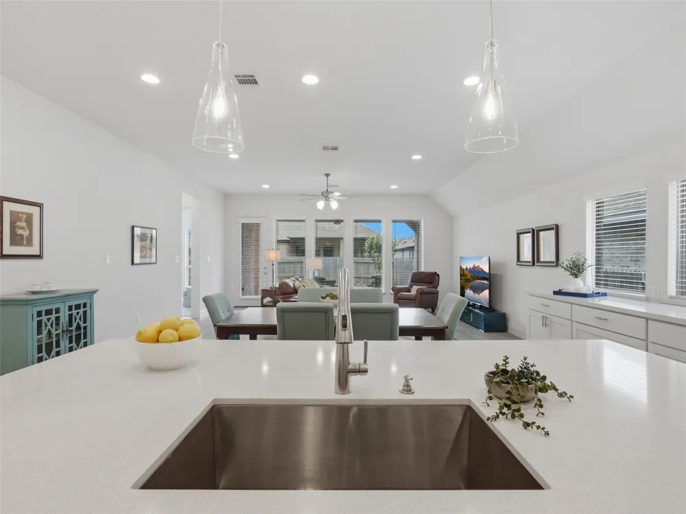 1833 Luna Street New Braunfels, TX 78132