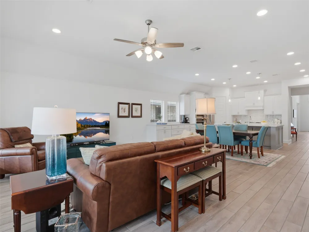 1833 Luna Street New Braunfels, TX 78132