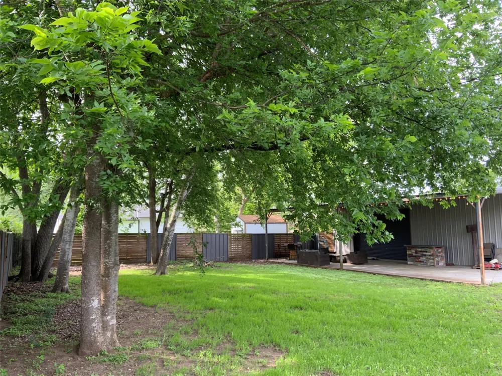Caldwell Street Lexington, TX 78947