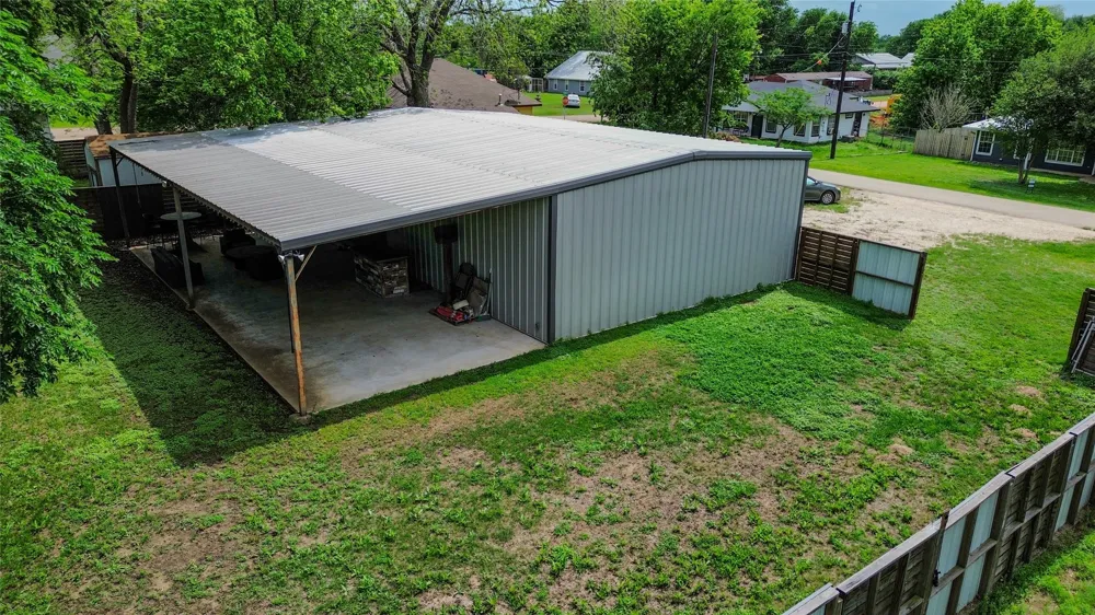 Caldwell Street Lexington, TX 78947