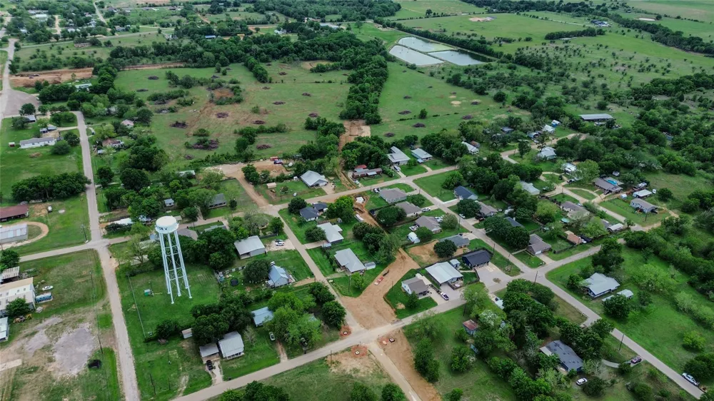 Caldwell Street Lexington, TX 78947