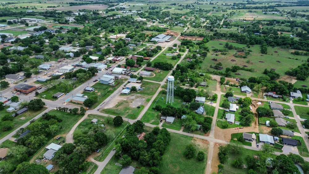 Caldwell Street Lexington, TX 78947