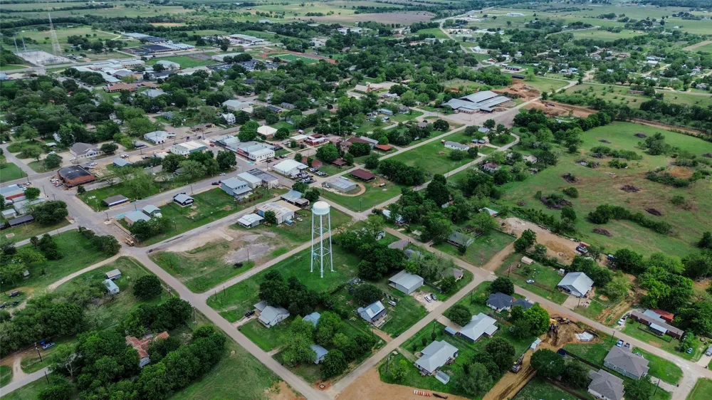 Caldwell Street Lexington, TX 78947