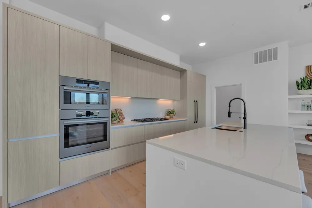 2209 S 1st Street #403 Austin, TX 78704