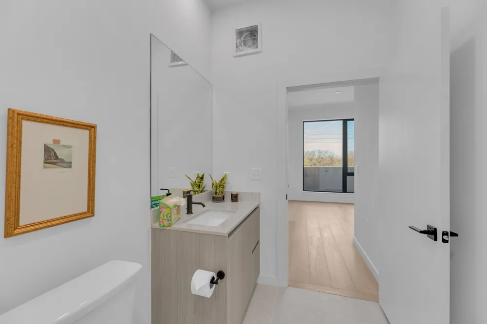 2209 S 1st Street #403 Austin, TX 78704