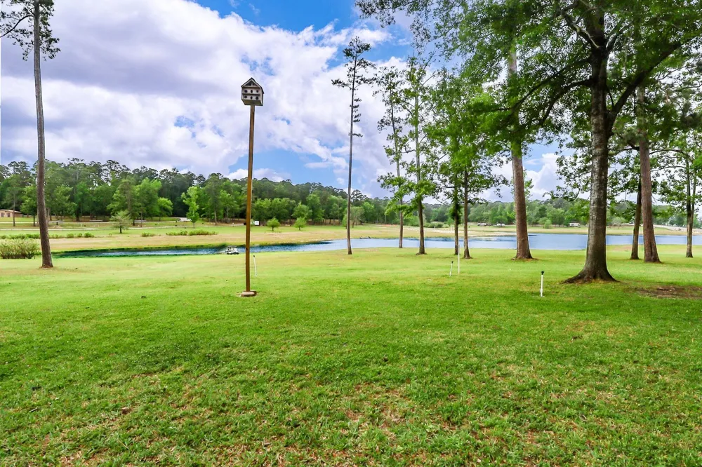 628 County Road 452 Bronson, TX 75930