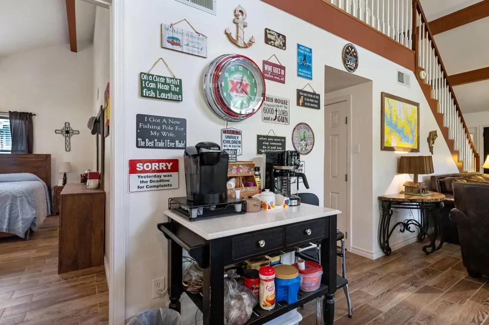 628 County Road 452 Bronson, TX 75930