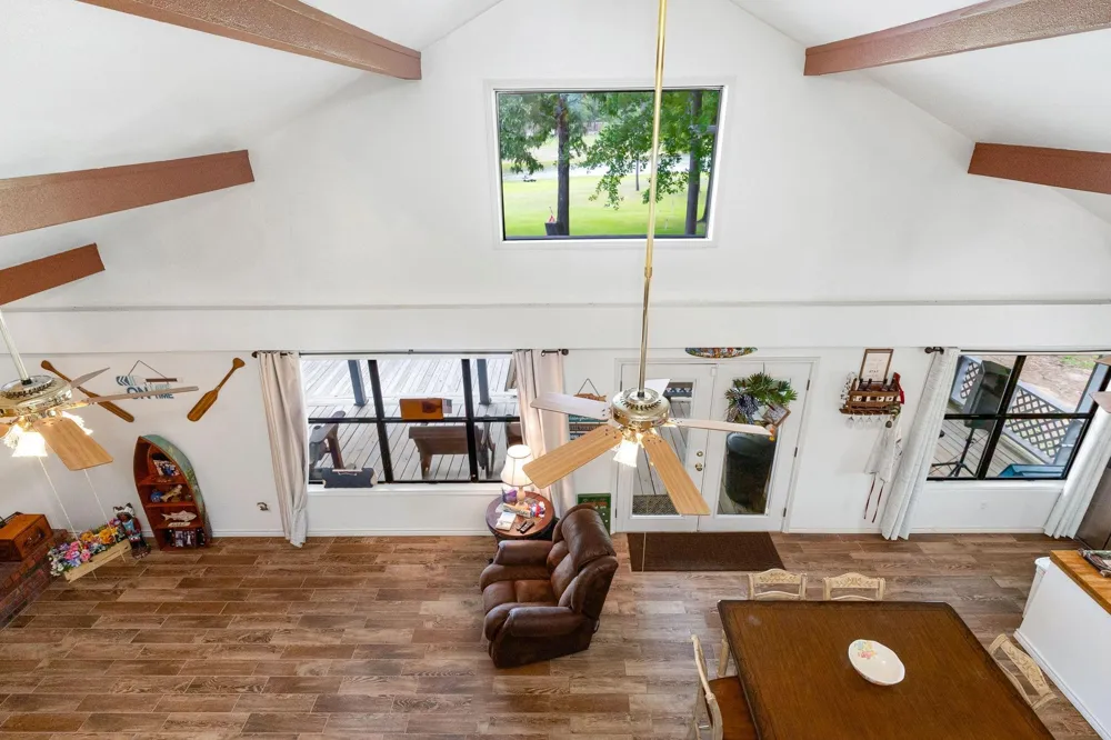 628 County Road 452 Bronson, TX 75930