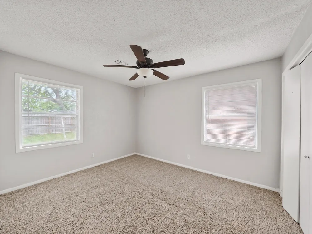 3006 14th Avenue Texas City, TX 77590