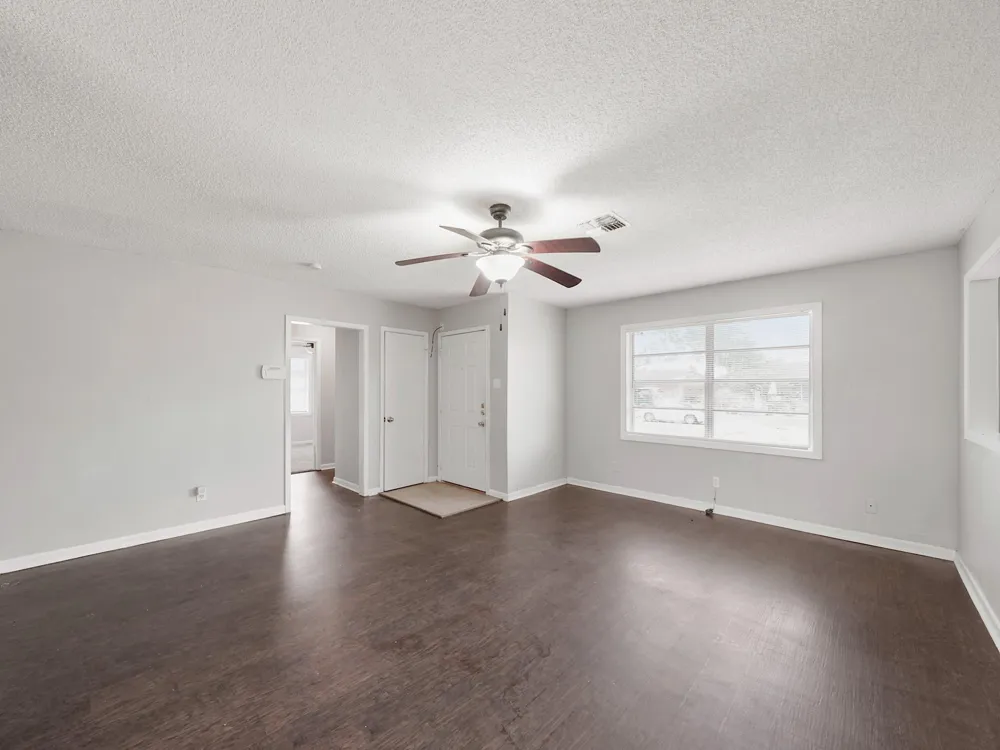 3006 14th Avenue Texas City, TX 77590