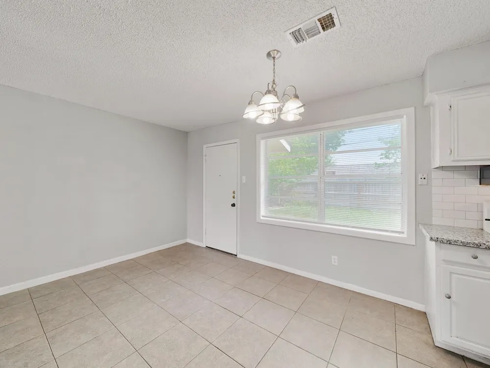 3006 14th Avenue Texas City, TX 77590