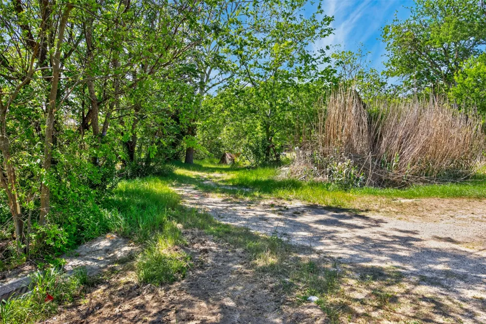 FM 1854 ROAD Dale, TX 78616