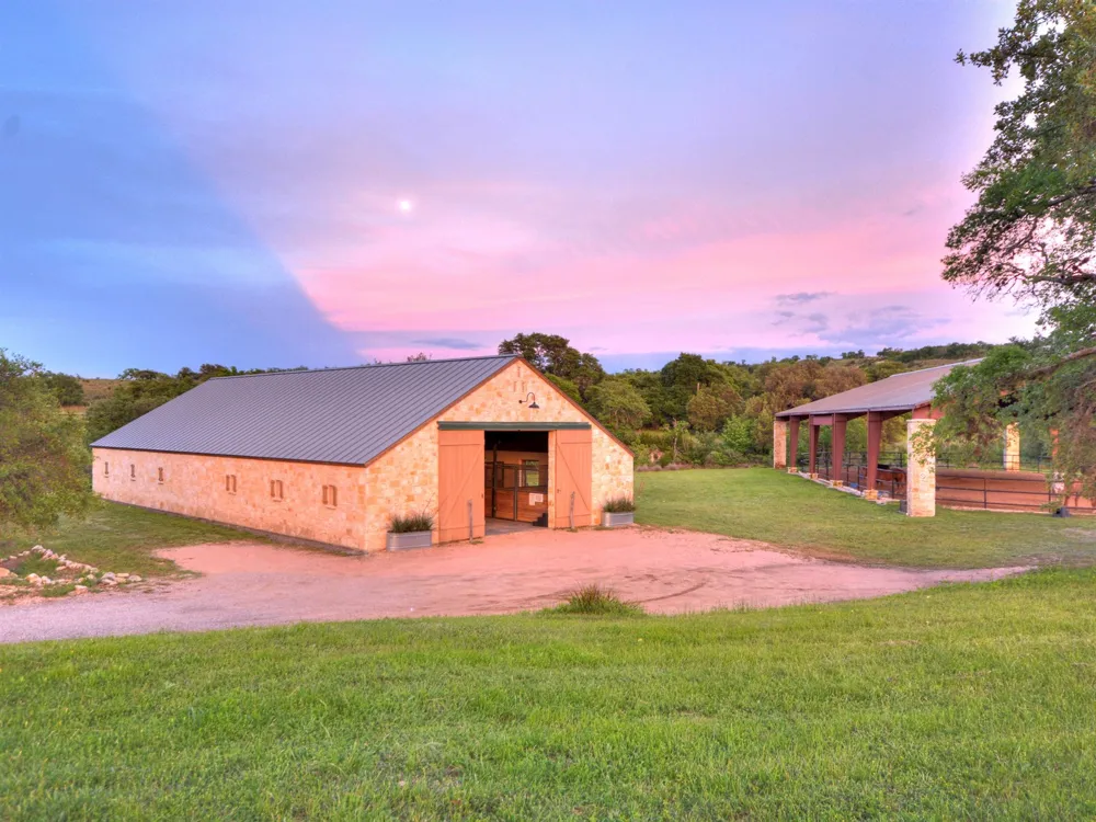 1934 Walnut Springs Road Johnson City, TX 78636