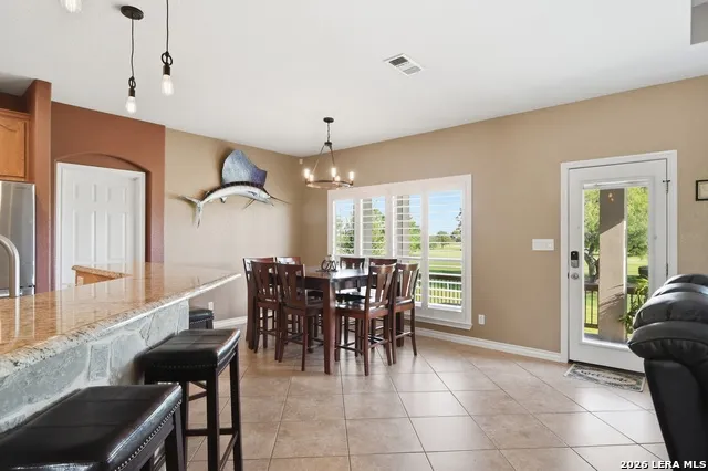 717 Jack Nicklaus Devine, TX 78016