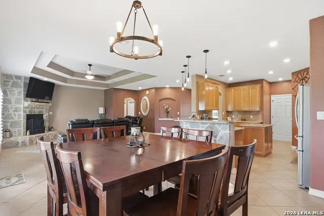 717 Jack Nicklaus Devine, TX 78016