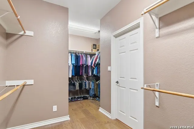 717 Jack Nicklaus Devine, TX 78016