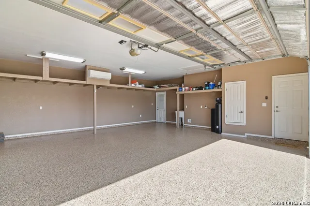 717 Jack Nicklaus Devine, TX 78016