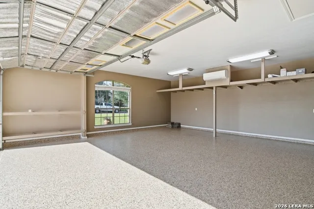 717 Jack Nicklaus Devine, TX 78016