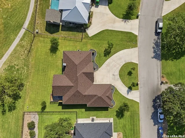 717 Jack Nicklaus Devine, TX 78016