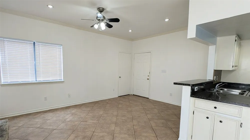 1013 Chestnut Street #C2 San Marcos, TX 78666